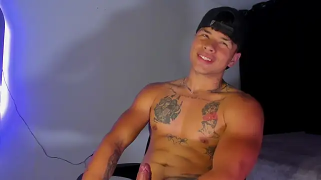 Dominic_Biker__'s Webcam Show