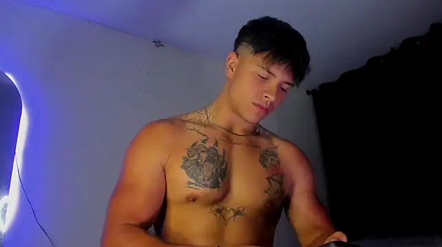 Dominic_Biker__ Pertunjukan Webcam