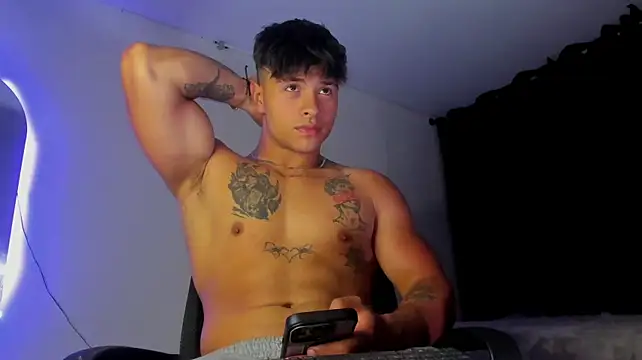 Dominic_Biker__ 网络视讯表演