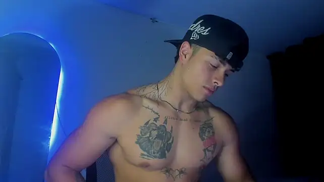 Dominic_Biker__のウェブカメラショー