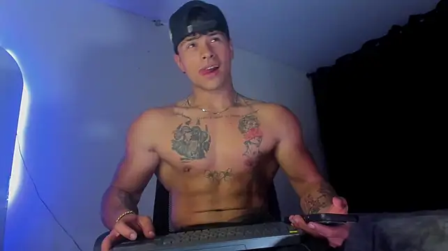 Dominic_Biker__'s Webcam Show
