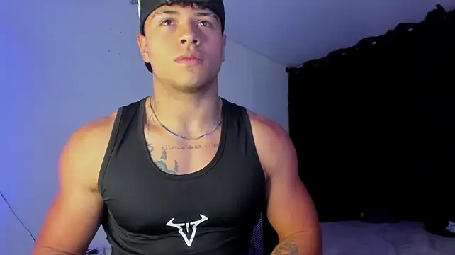 Dominic_Biker__のウェブカメラショー
