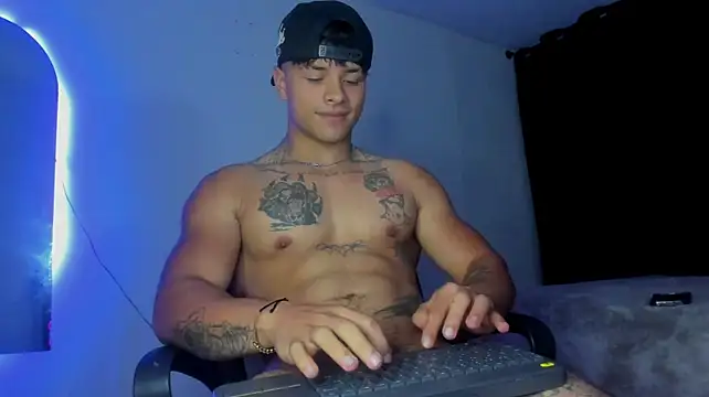 Вебкам-шоу Dominic_Biker__