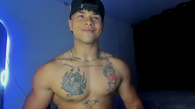 Show modela Dominic_Biker__ na web-kameri