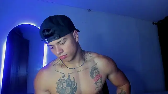 Dominic_Biker__ Pertunjukan Webcam