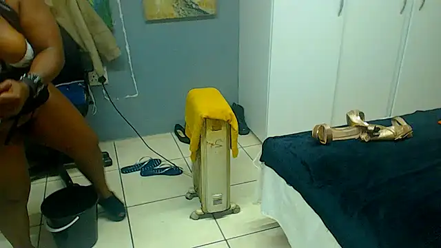 Brunettedevon33 Cameră chat live