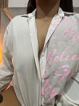 Hannagarces Chat XXX in diretta