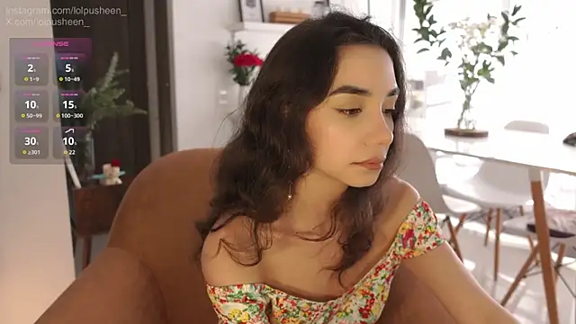 JulietteDee Adlı Modelin Canlı XXX Sohbeti