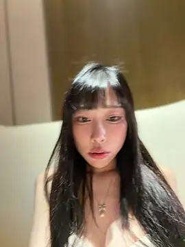 Uizzq3u-'s Live XXX Chat