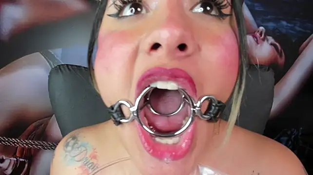 miss_danika's Webcam Show