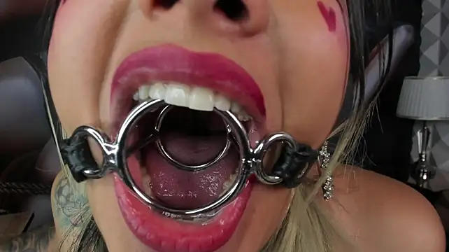Webkamerová show miss_danika