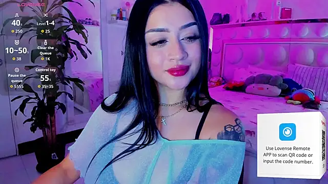 lucianaroy's Live XXX Chat