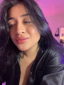 Chat +18 de lucianaroy ao vivo