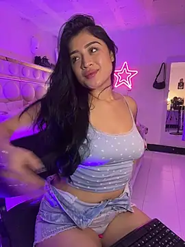 lucianaroy's Live XXX Chat