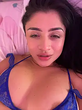 Онлайн чат XXX lucianaroy