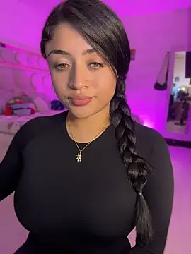 lucianaroy's Webcam Show
