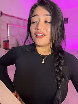 Czat XXX na żywo – lucianaroy