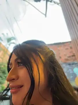 عرض كام lucianaroy