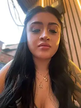 lucianaroy's Webcam Show