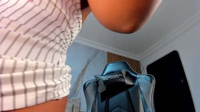 lia_16 Chat XXX in diretta