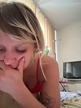 LikaCat 在線直播表演