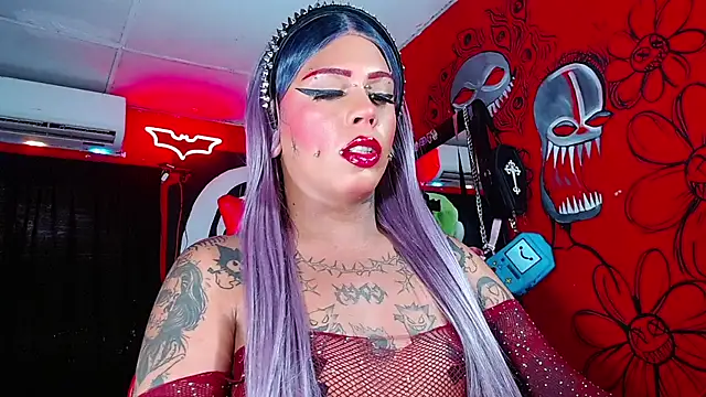 Monstermarcelinx Show in webcam
