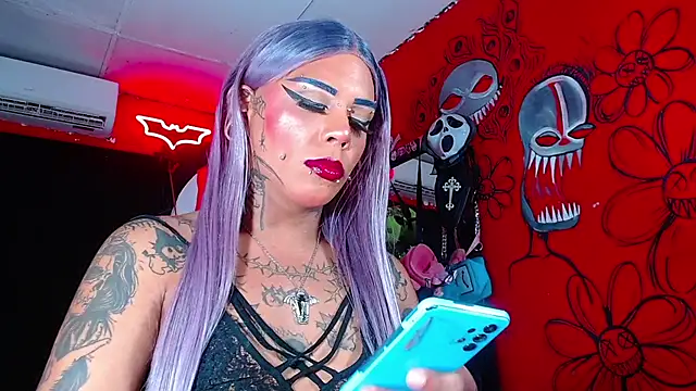הופעת וובקאם של Monstermarcelinx