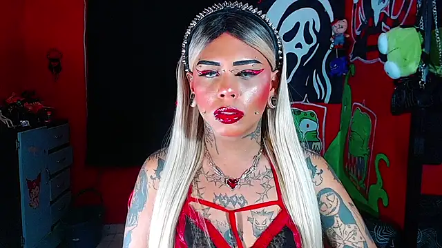 Show modela Monstermarcelinx na web-kameri