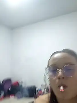 lucyy06のライブXXXチャット