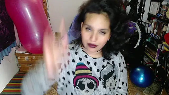 Chat XXX en directo de kureiji_hentaii