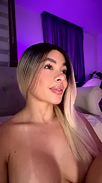 צ'אט XXX בשידור חי של Scarlett_jc