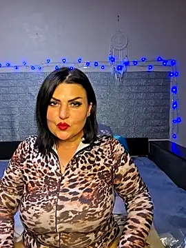 kataleya94 XXX чат на живо