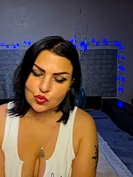 צ'אט XXX בשידור חי של kataleya94