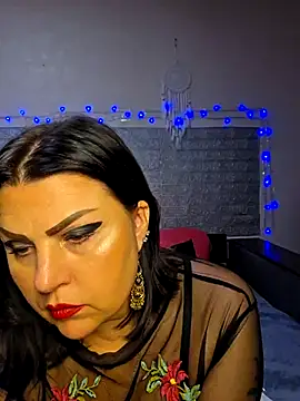 kataleya94: απευθείας συνομιλία ΧΧΧ