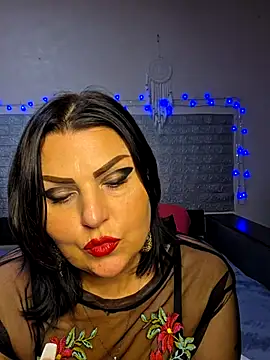 צ'אט XXX בשידור חי של kataleya94