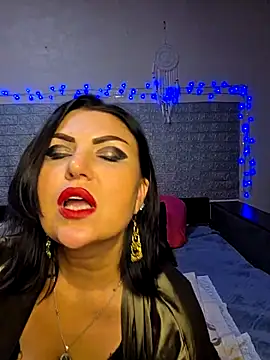 kataleya94 Adlı Modelin Canlı XXX Sohbeti