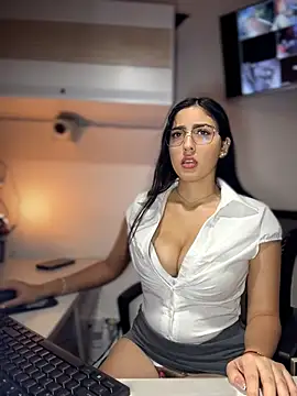 Pertunjukan Kamera Web I_AM_SOPHIE_