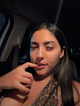 I_AM_SOPHIE_ Show in webcam