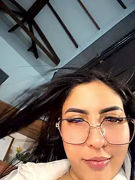 I_AM_SOPHIE_ Adlı Modelin Web Kamerası Şovu
