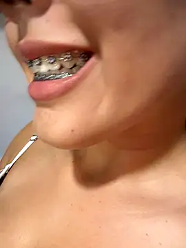 I_AM_SOPHIE_n Webbikameraesitys