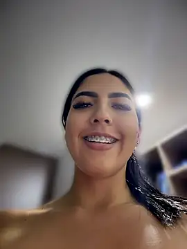 I_AM_SOPHIE_ Adlı Modelin Web Kamerası Şovu