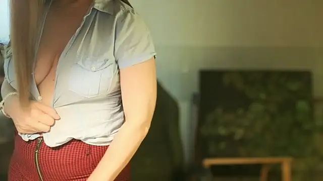 NoNudeElie – Naživo XXX chat