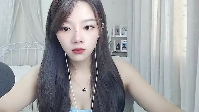 Romy-sweet Chat XXX in diretta