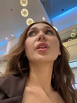 عرض كام QuitieLia