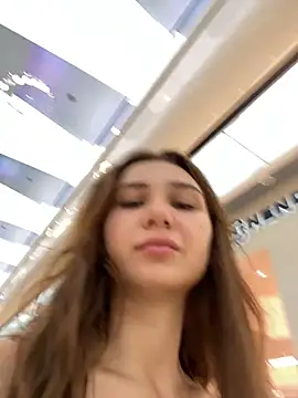 عرض كام QuitieLia