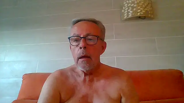 tuggy59: вебкам-шоу