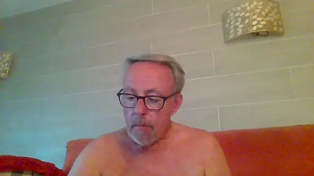 Pokazy przed kamerką – tuggy59