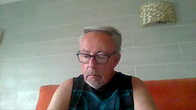 tuggy59's Webcam Show