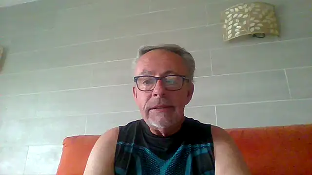 tuggy59 Show in webcam