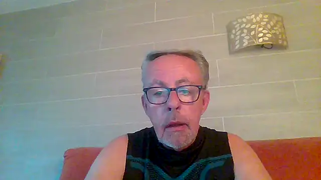 Pokazy przed kamerką – tuggy59